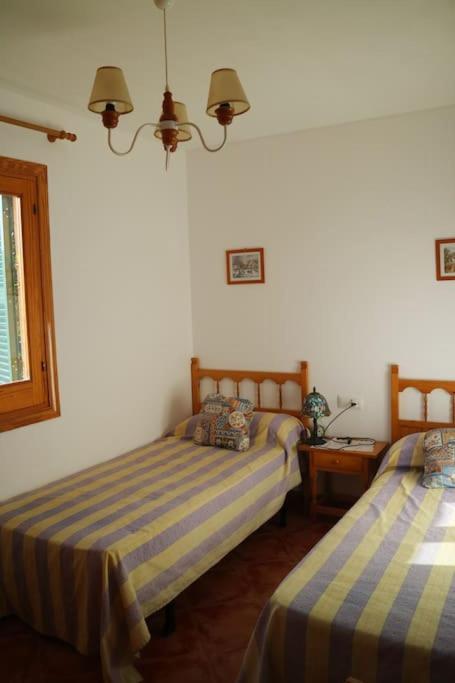 קאלה בלנקה Spectacular Villa With Swimmingpool In Cala Blanca מראה חיצוני תמונה